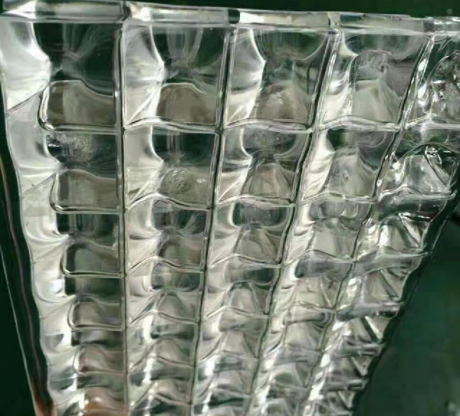 揭秘冰极制冰厂：如何生产高品质食用冰块？